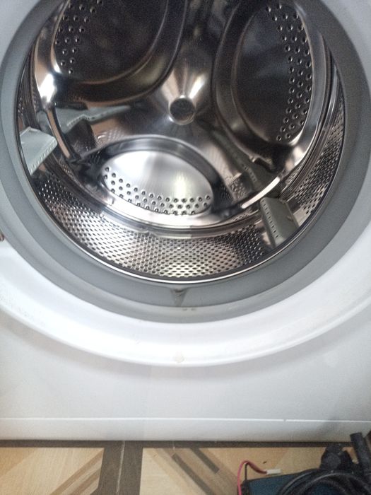Продам стиральную машину