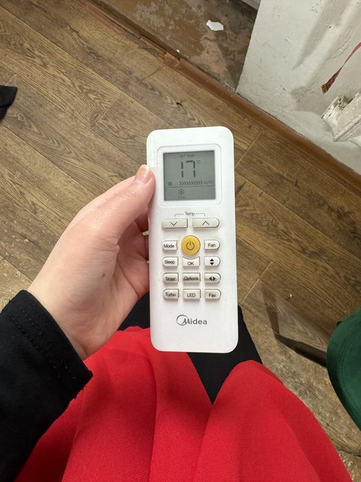 Кондиционер Midea