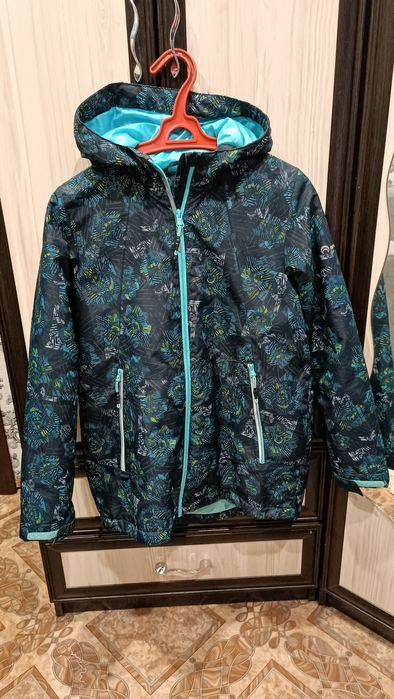 Куртка на подростка