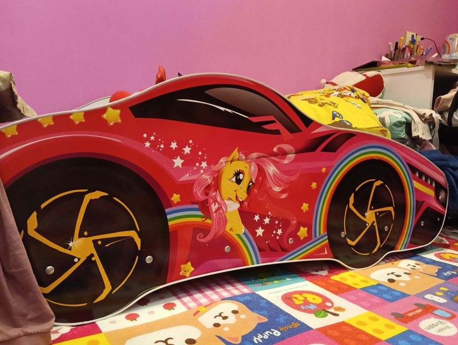 Детско креватче малко ползвано почти ново без никакви забележки