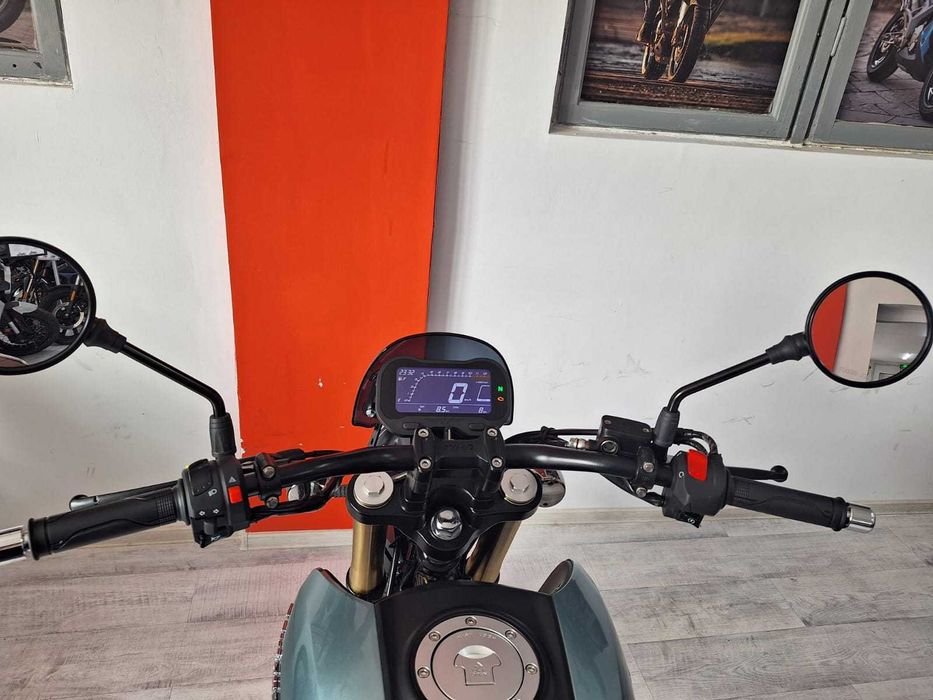 Motocicleta scrambler, Rockstar 125 cc, Rate !