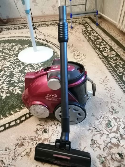 Продам рабочие пылесосы LG и Samsung б/у, стакан, в хорошем состоянии,