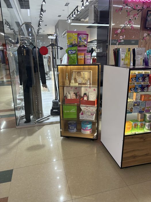 Продам витрины из качественного материала