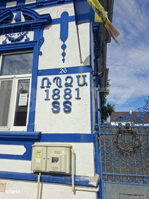 Casa de vanzare, 350 mp, zona Danes