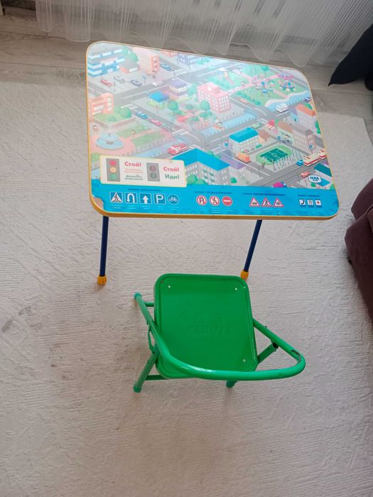 детский стол+стул и доска