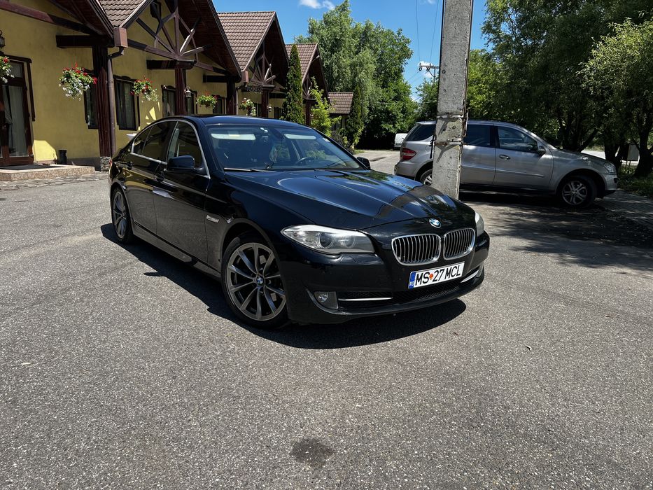 Bmw f10 520d automat 184cp car vertical full verde