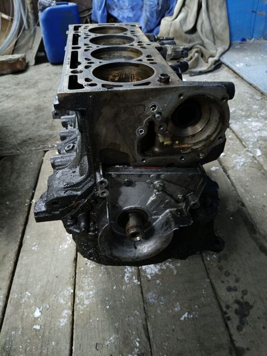 Блок двигателя К4М.