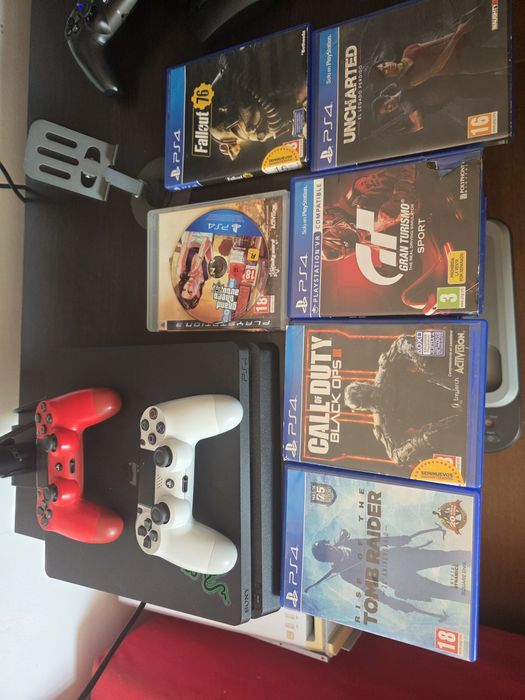 Vând PlayStation 4 Slim, 500GB