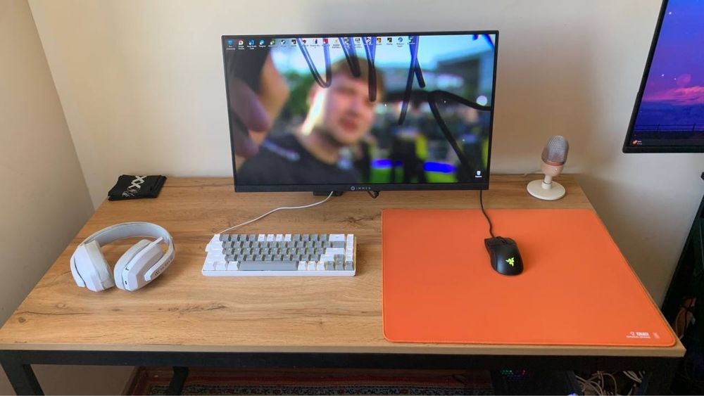 Срочно продаю Игровой ПК с монитором