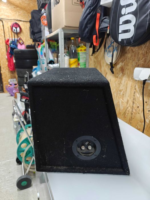 Vand sau schimb subwoofer GLADEN Alpha 12 SB, 30 cm diametru difuzor defect, cutia este in stare perfecta!