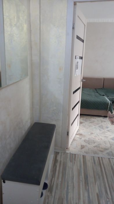 Люкс кв в универсаме. Час 2000.