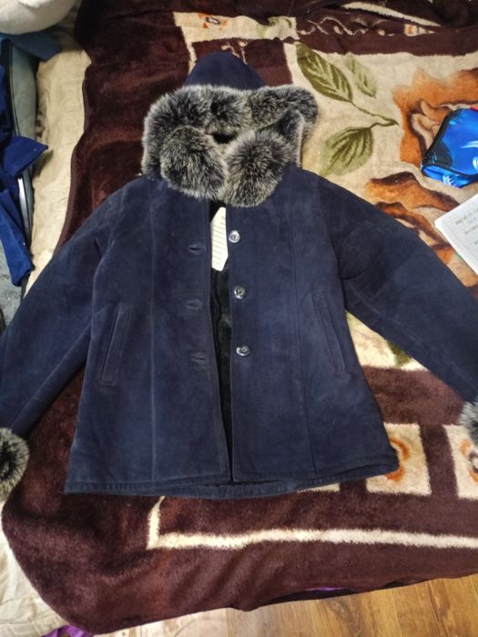 Продам  женскую дублёнку новую