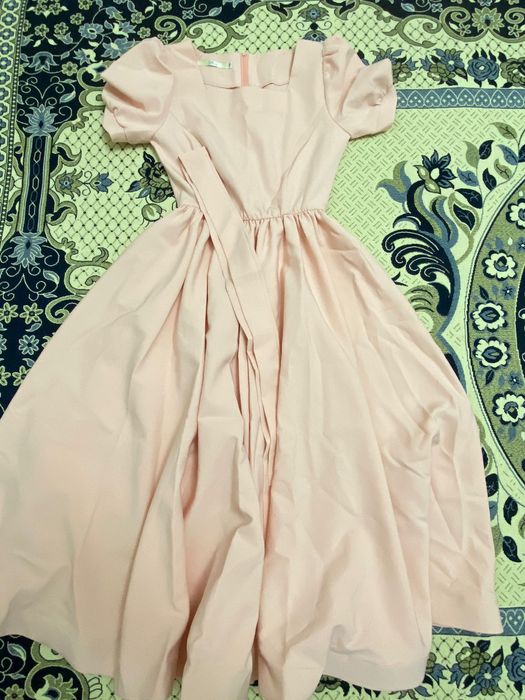 Платье женское  ,