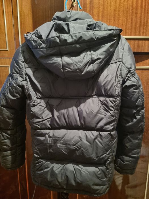 Продам куртку на мальчика