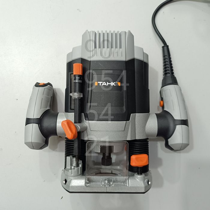 Фрезер ТАНК 1800 вт freza