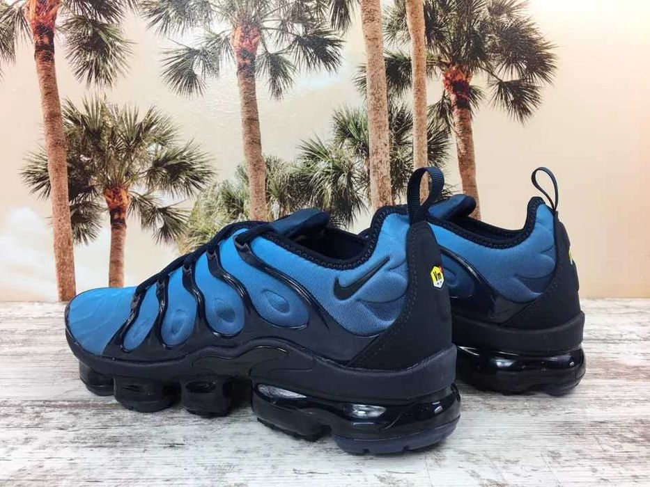Обувки NIKE / VaporMax PLUS Blue + КУТИЯ