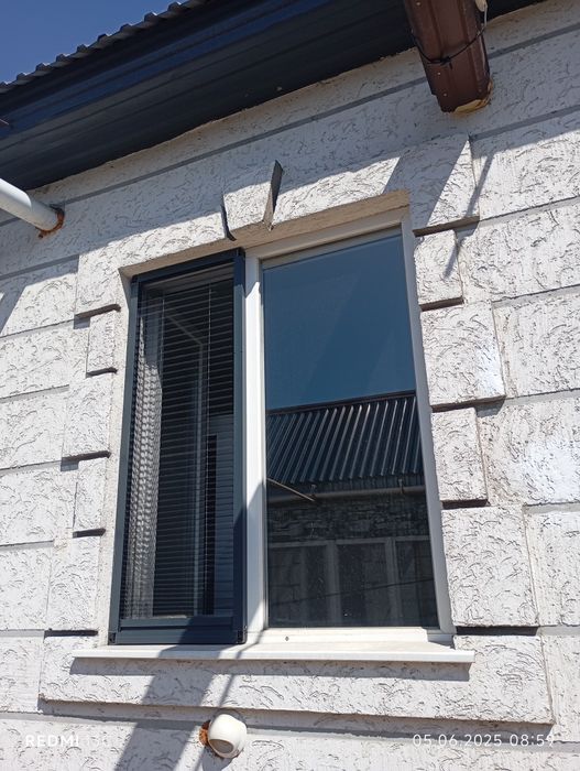 Москитные сетка для окон и дверей