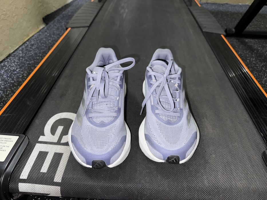 Беговые кроссовки Adidas