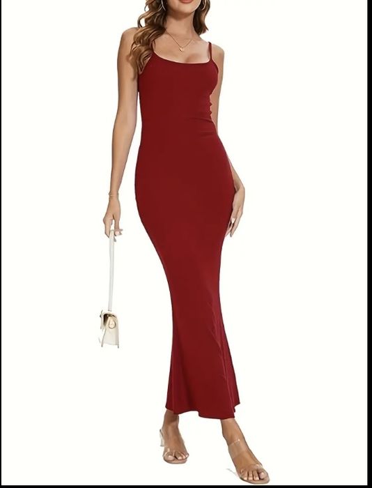 продаю платье новое