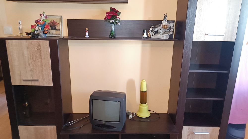 Mobila living sau sufragerie aproape nouă