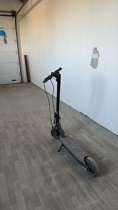 Продам Ninebot KickScooter MAX G30