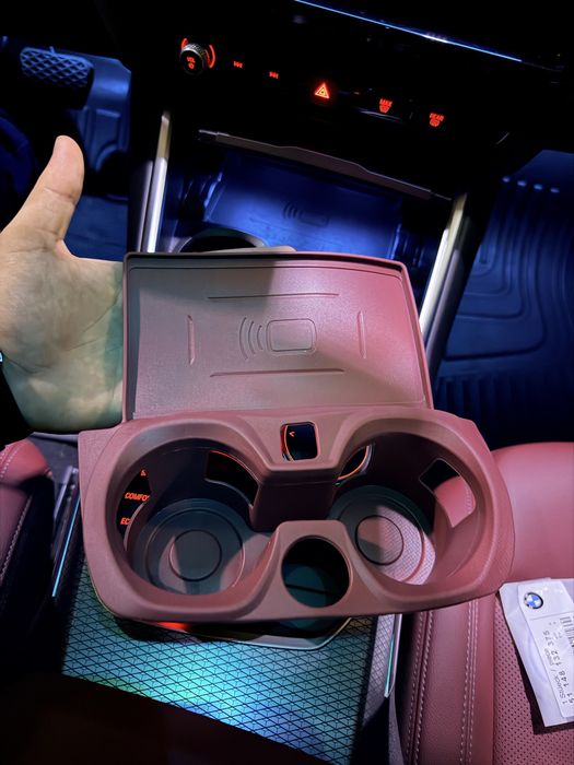 Bmw подстаканик зашитка