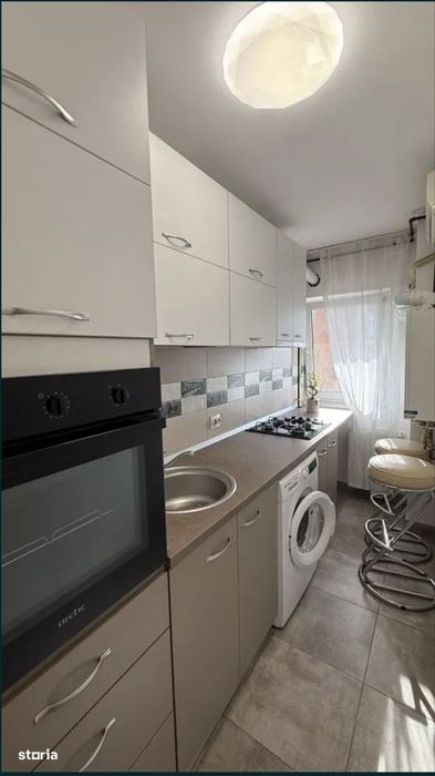 Inchiriez Apartament 1 camera cu centrala, etaj 3 - Micalaca