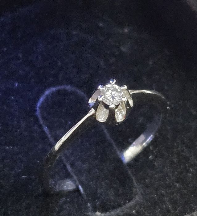 Годежен пръстен. Нов. Бяло злато 0.08ct/ 1.82гр 14к