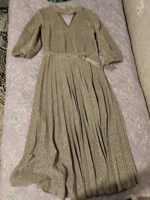 Женское платье нарядное