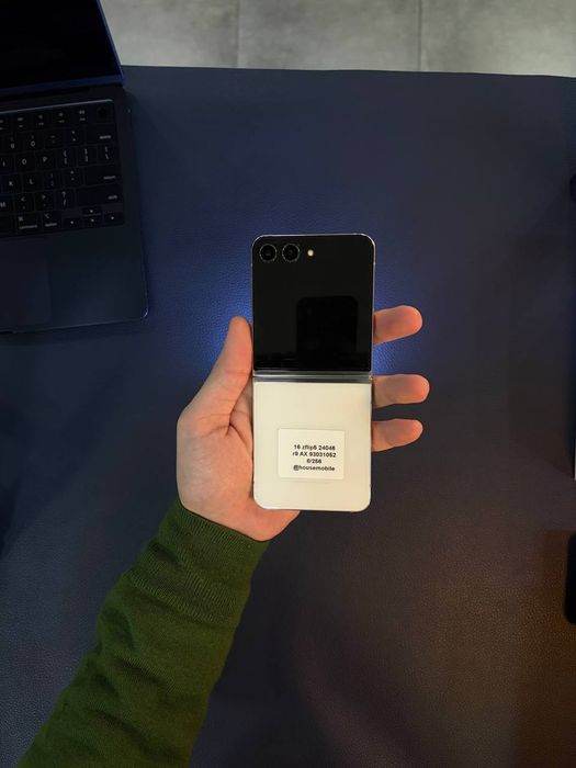 Z flip 5 8/256gb