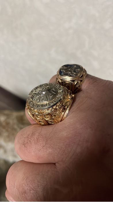 Продам печатку мужскую