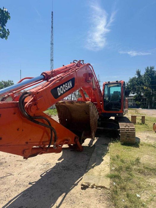 Экскватор Доосан 300  (Doosan DX300LCA) сотилади ёки арендага берилади