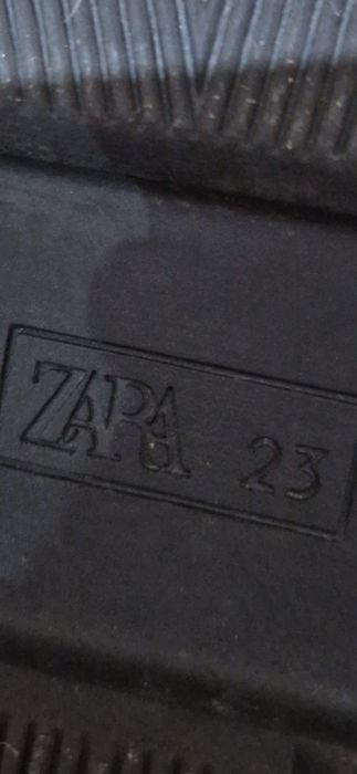 Ghete ZARA masura 23