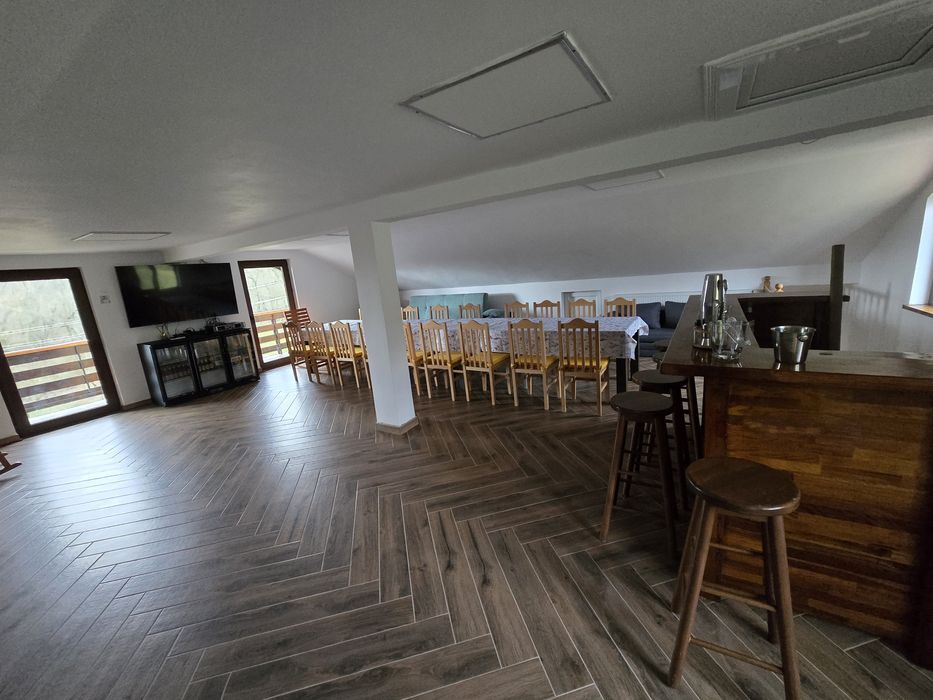 Inchiriem cabana pensiune  pentru Paste, sejururi /evenimente Olanesti