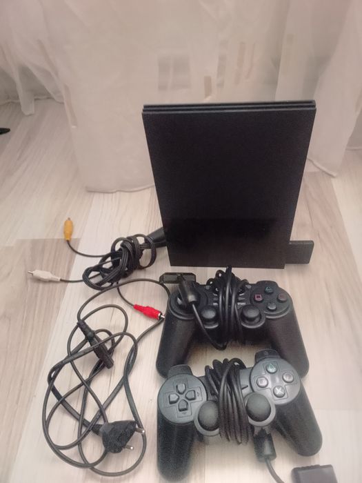 Vând joc PS2 preț 150lei