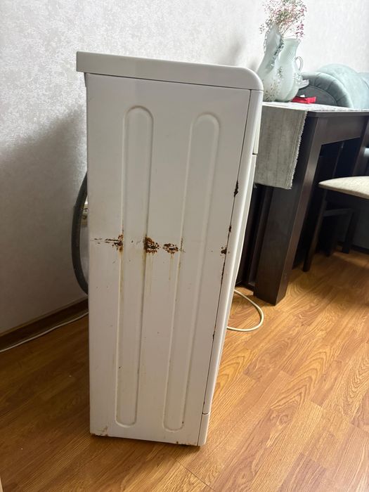 Машинка стиральная