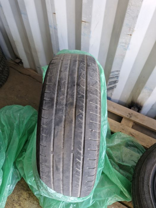 Шины один летний две липучки