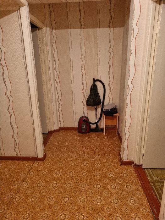 2 бөлмелі пәтер мкр Ақмешіт 12 үй 10 млн.