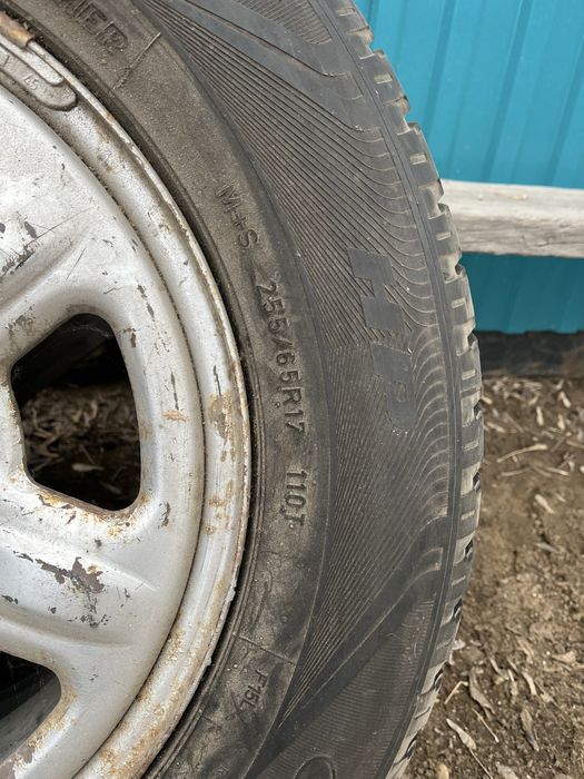 Продам колесо на 17 с диском