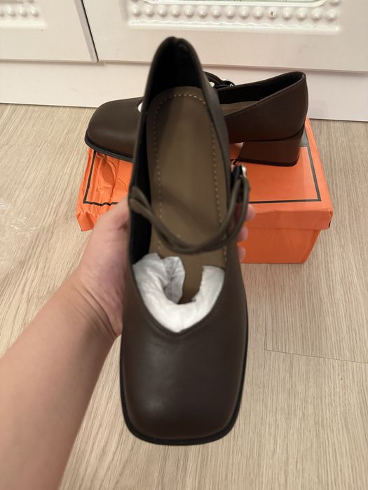 Коричневые туфельки