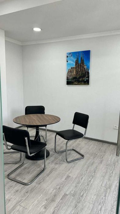 "Коммерческое помещение с ремонтом в бизнес-центре NEW LEVEL"