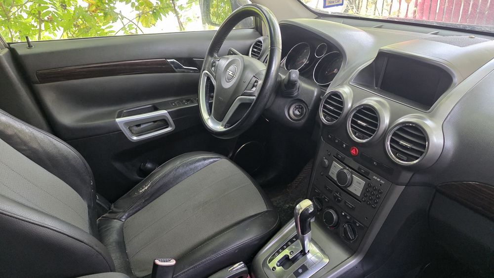 Vând Opel antara