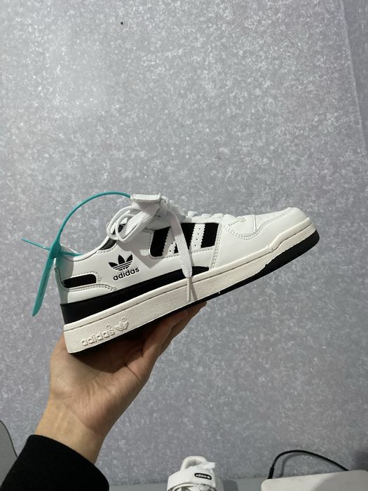 Адидас Кросовки