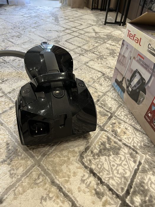 Пылесос Tefal Compact Power XXL.