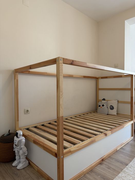 Ikea KURA легло с 2 позиции