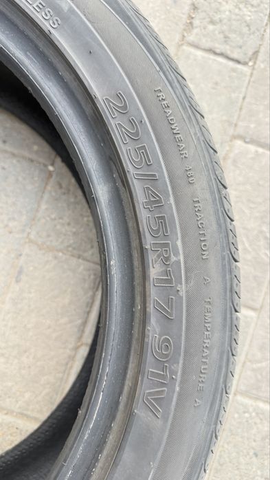 225/45 R17 KUMHO летние 3шт