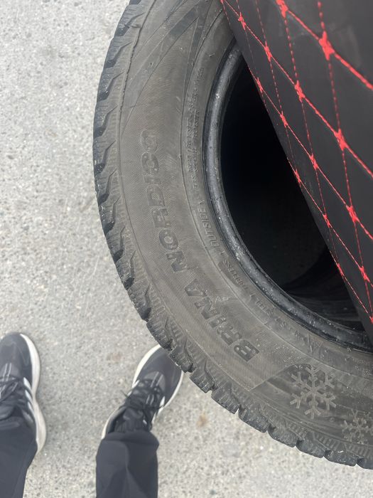 Продам зимнюю резину на 14
