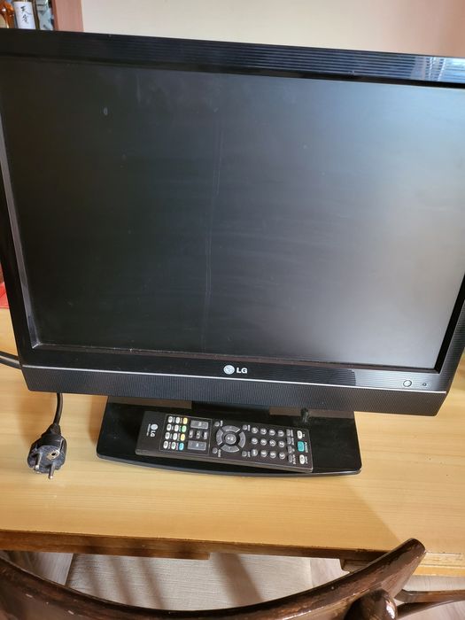Монито+TV тунер LG 19LS4D-ZB 19" инча