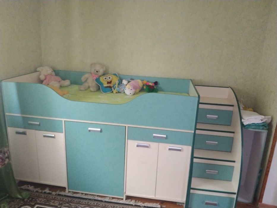 Продам детскую мебель