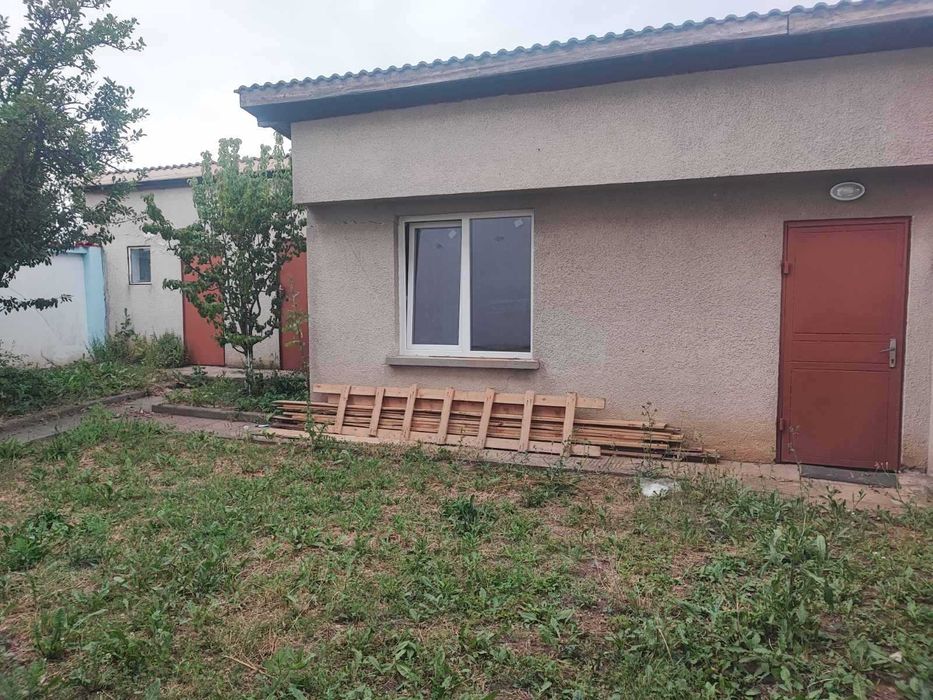 Дава се под наем Къща в с. Мировяне, Област София-град - 200 кв.м за 1390 € - Снимка #16